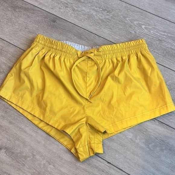 FREE people gold elastic waist reflection pull on athletic shorts size large - Picture 3 of 9